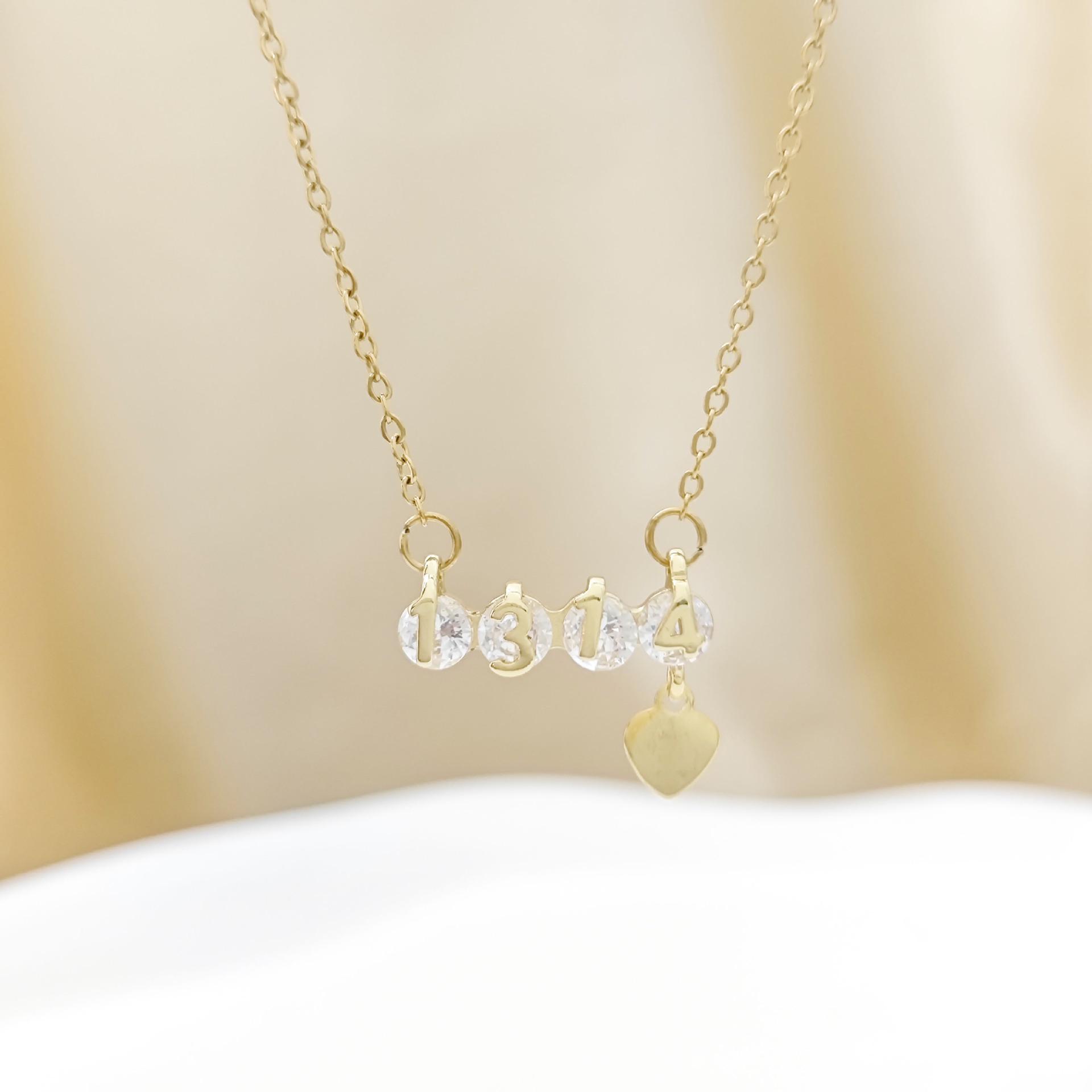 Korean Style Heart Necklace for Women – Lightweight, Versatile Pendant Chain with a Luxury Feel