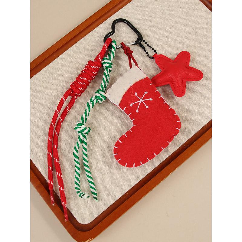 Creative Christmas Knitted Pendant Cute Christmas Tree Hat Bag Pendants Exquisite Personal Keychain Pendants New Versatile Gifts