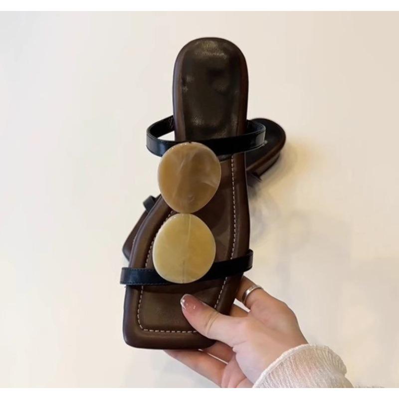 Fashion New Style Luxury Women's Fashion Roman Style Flat Bottom Sandals Women's Outdoor Wear Open Toe Square Head Elegance Beach Shoes