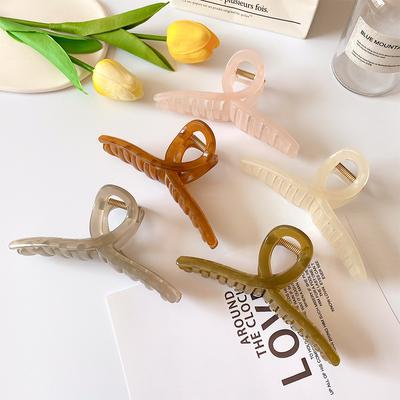 Νέο Κλιπ Μαλλιών Κοριτσιού με Σταυρωτή Λαβή από Διάσημο του Διαδικτύου, Υψηλής Ποιότητας και Κομψό, Μεγάλο Κλιπ Καρχαρίας, Αξεσουάρ Κεφαλής για Πιάσιμο Μαλλιών στο Πίσω Μέρος του Κεφαλιού