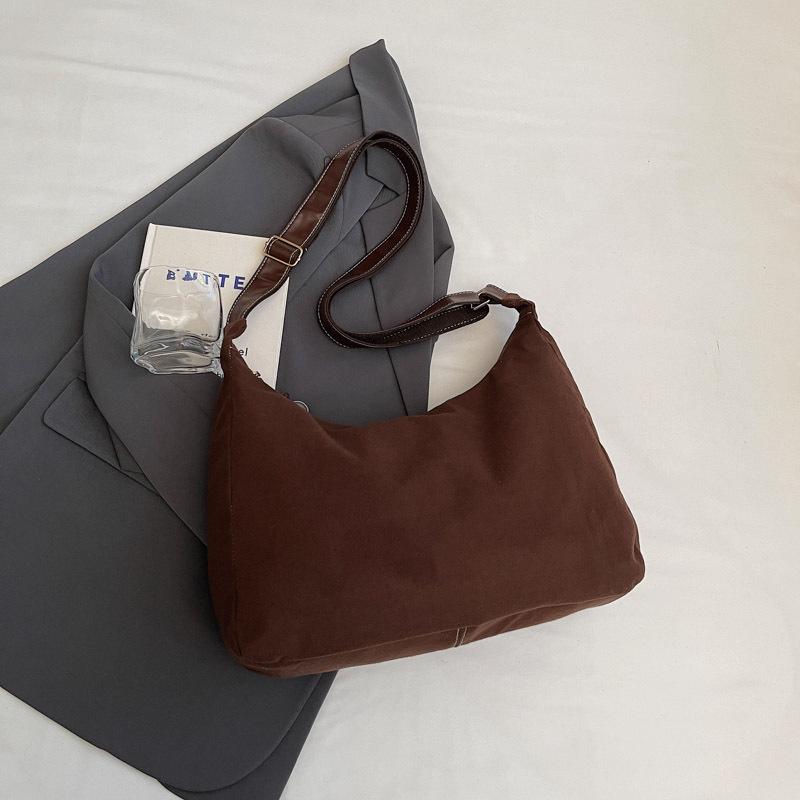 Soft Surface Matte Large Capacity Bag Women's New Shoulder Bag Autumn and Winter Retro Splicing Commuter Messenger Tote Bag