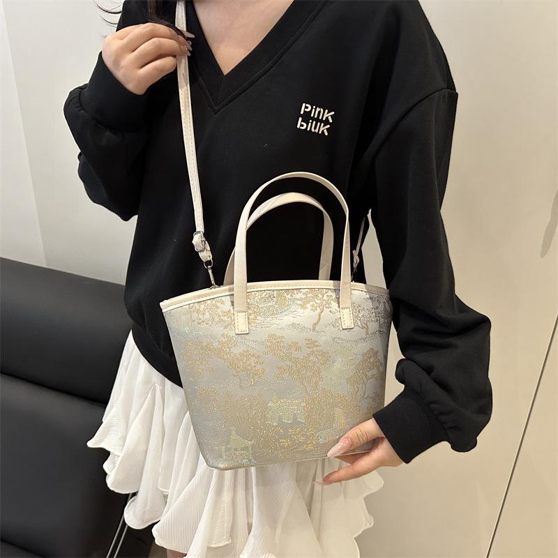 Hot-selling Bags Women's Bags 2025 New New Chinese Versatile Shoulder Messenger Bags Lightweight Small Satchel Women's Bags