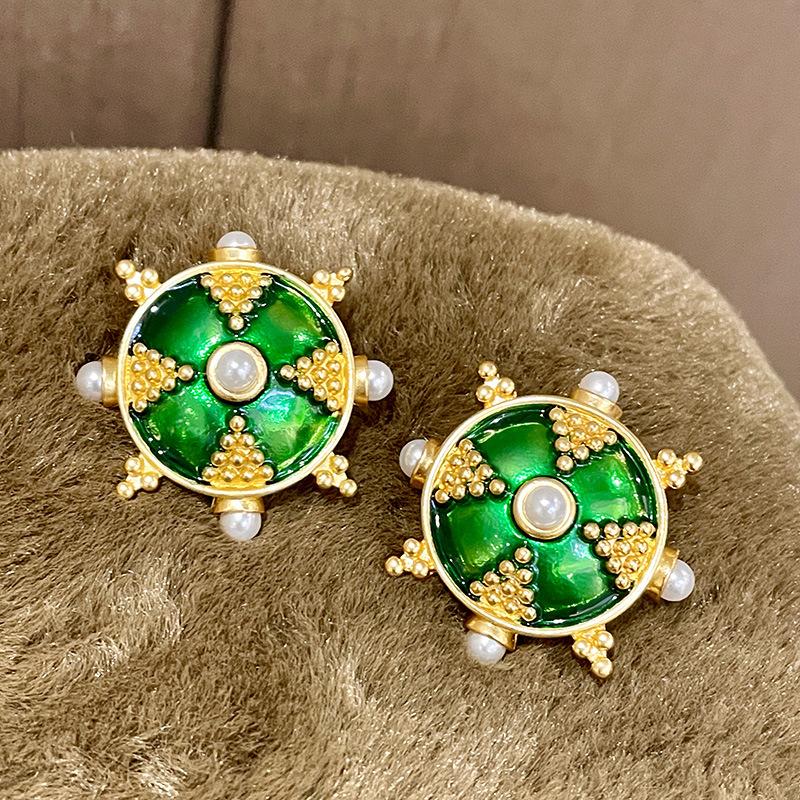 Classic Middle Women Girls Enamel Flower Earrings Ear Clip Vintage Elegant Lady High-end Party Banquet Accessories Jewelry