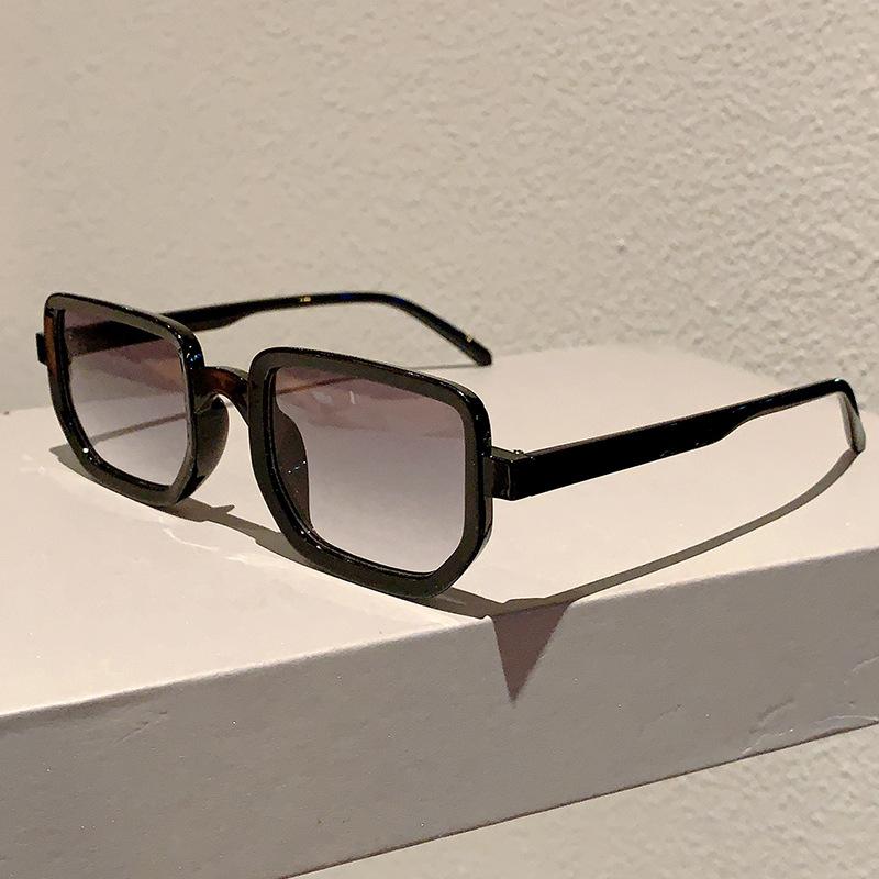 Small Frame Vintage Square Sunglasses Women For Men Trendy Luxury Brand Designer Sun Glasses Punk Popular Orange Shades Uv400