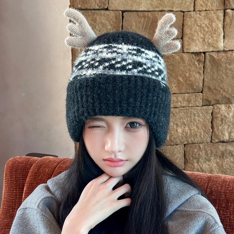 

Hat Women s Autumn and Winter Thickened Warm Ear Protection Knitted Hat Showing Face Small Outdoor Cold Proof Deer Antler Pullover Hat 56-62cm