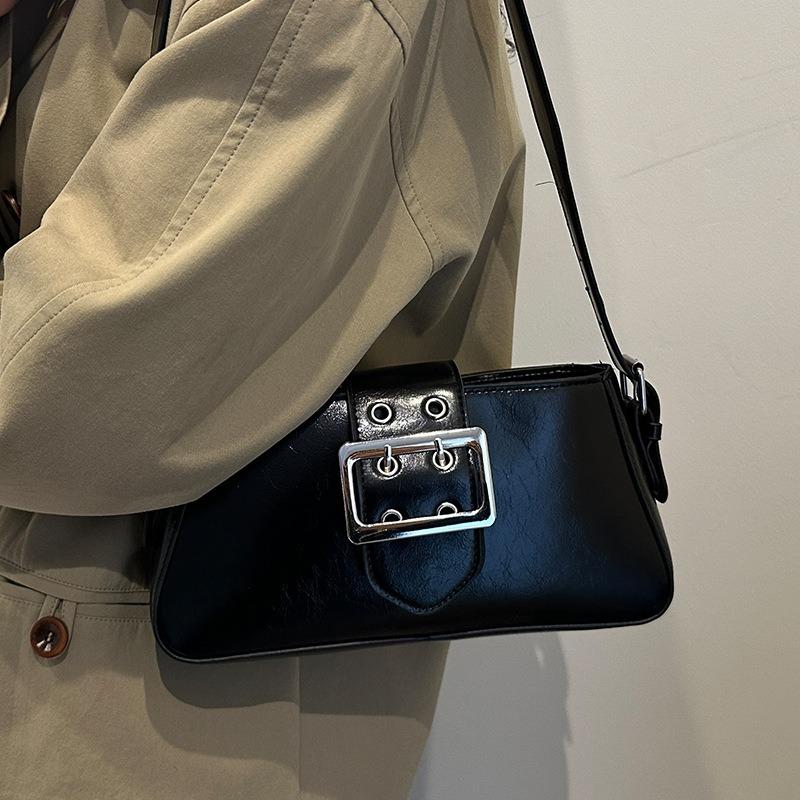 Heutige beliebte Tasche Winter Neu Einfache Mode Umhängetasche Einfache Mode Achseltasche Kleine quadratische Tasche Damen