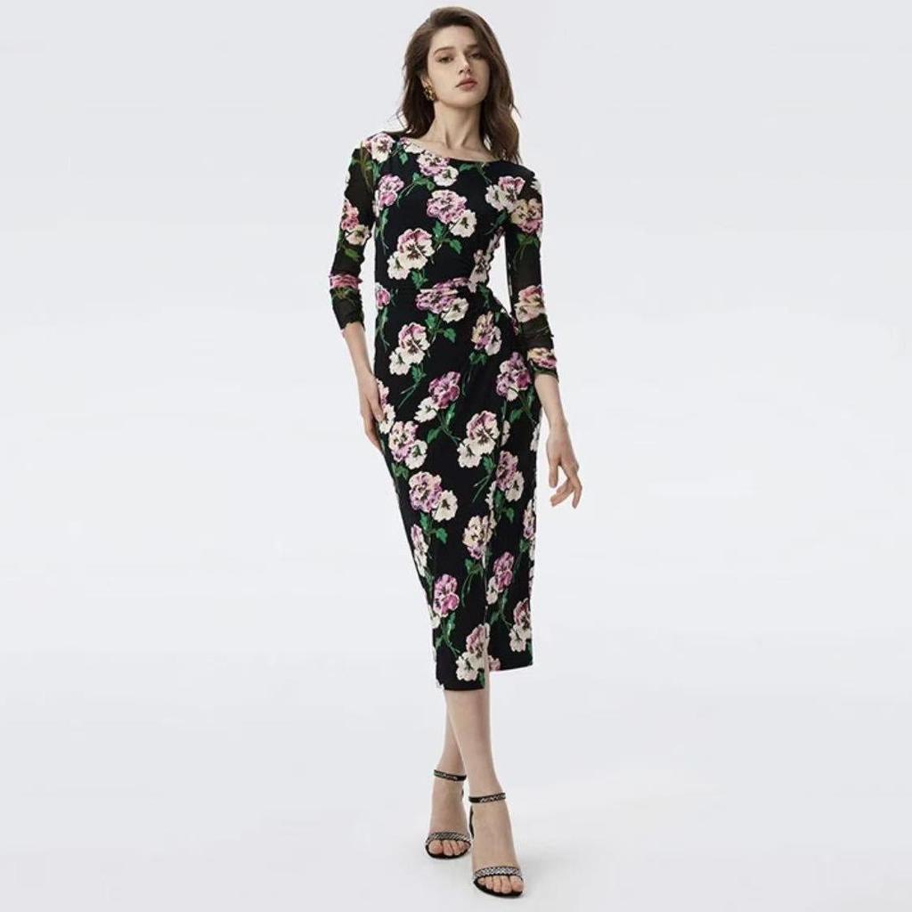 Elegantes französisches figurbetonendes florales Netz-Kleid mit Taillenschnürung