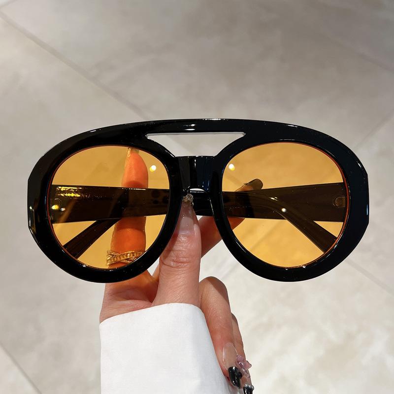Vintage Brand Designer Round Oversized Sunglasses Women Fashion Trendy Leopard Frame Gradient Sun Glasses For Female Uv400