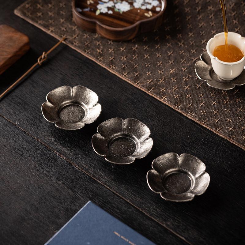 Round Antique Brass Tea Cup Mat Zen Style Lotus Pattern Alloy Heat Resistant Coaster for Tea Enthusiasts Home Decor