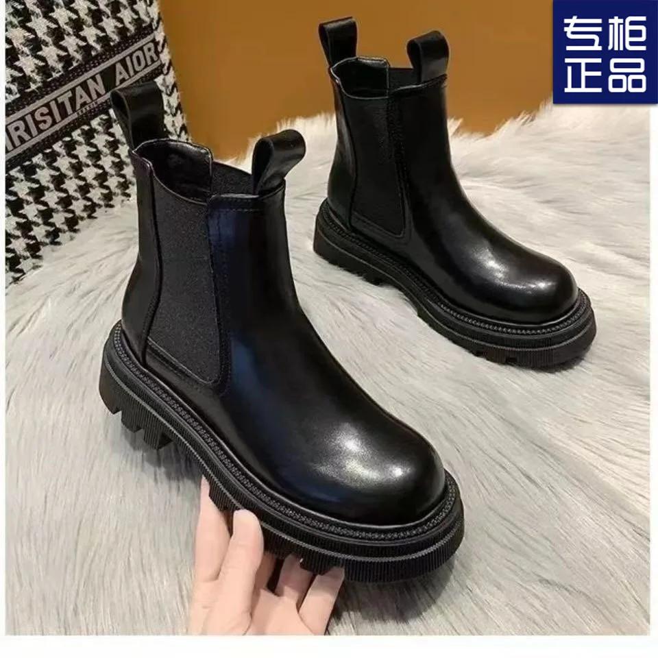 Classic casual women's shoes 2024 new Korean version fashionable motorcycle boots thick soled comfortable retro short boots