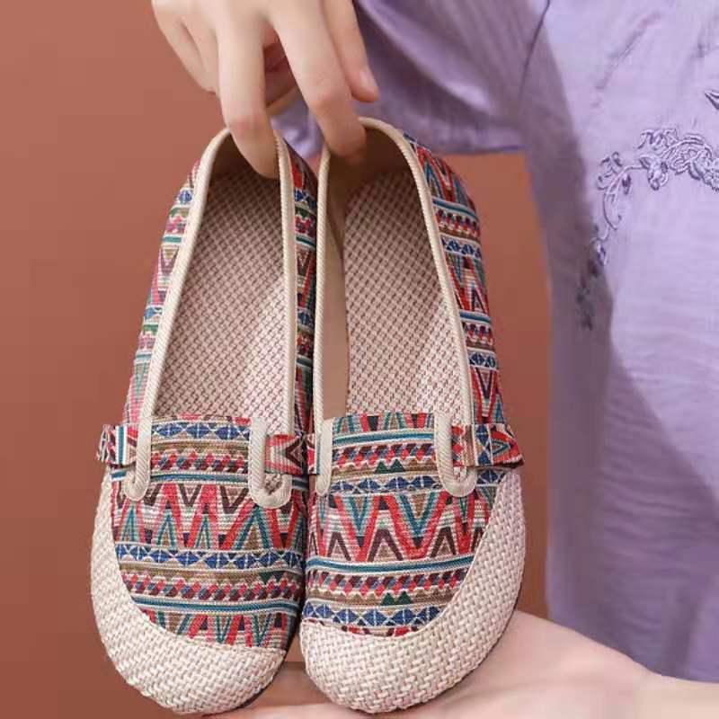 2025 Spring/Summer Women's Ethnic Style Flat Heel Old Beijing Cloth Shoes for Middle-Aged & Elderly Mothers