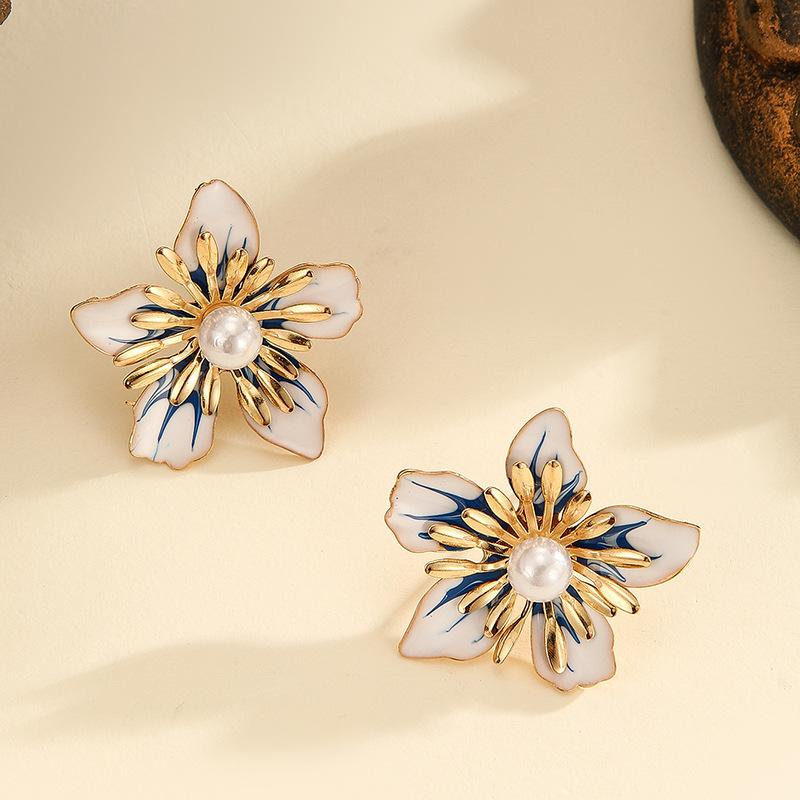 Flower Stud Earrings for Women Girl French Ins Vintage 2025  Korean Wedding Romantic Jewelry Gifts