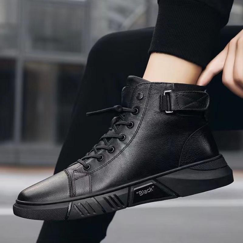 Fashion 2024 Men's High Top Motorcycle Boots Fashion Black Leather Boots New Outdoor Waterproof Platform Boot Men Boots Luxury Designer