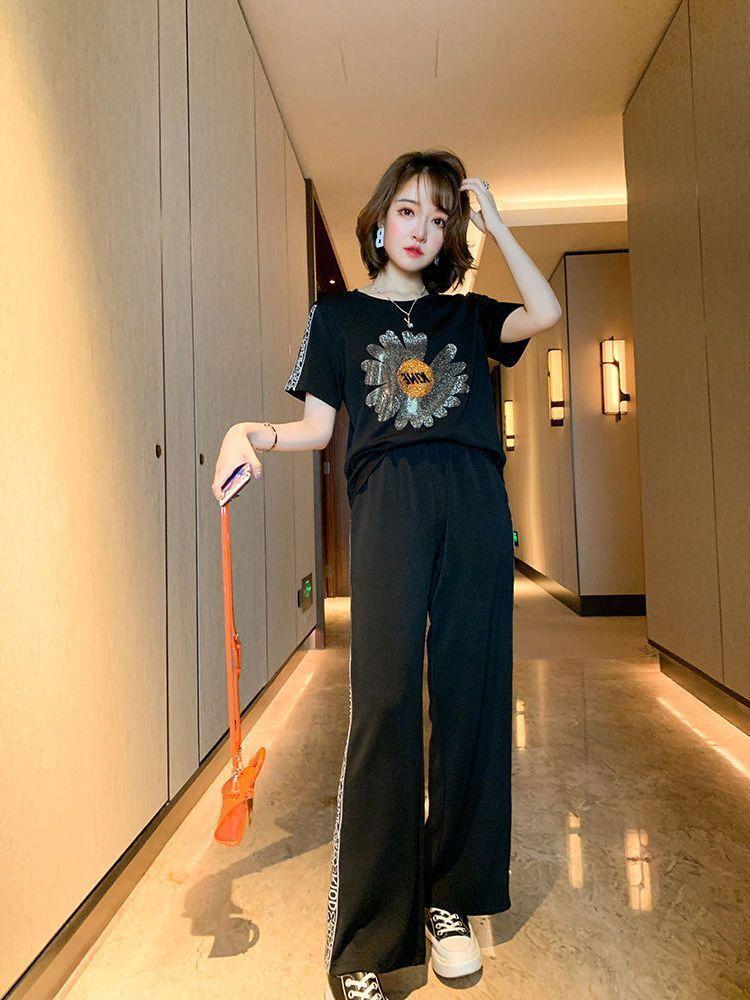 Daisy Hot Diamond 2023 Women's Summer Two-Piece: Loose Short-Sleeve Casual Sports Suit & Pants