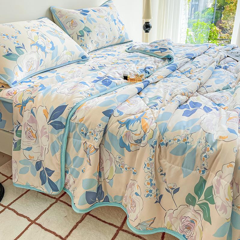 Elegant Blue Flowers Summer Cooling Quilt Floral Style Air Conditioner Quilted Quilt Skin-friendly Thin Blanket Machine Washable