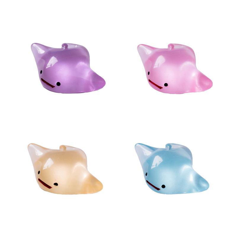 Glow-in-the-dark Manta Ray Resin Small Ornaments Micro Landscape Fish Tank Aquarium Marine Animal Landscape Decorative Arts and Crafts Accessories