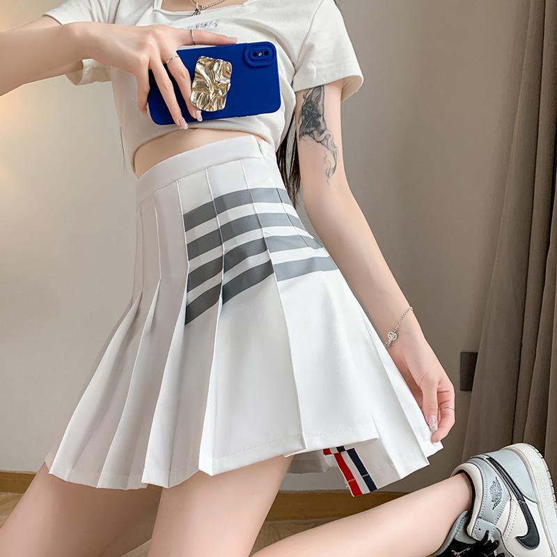 Pleated Skirt Women's Four Bars Gray Autumn and Winter Super Short Half-length A-word Skirt
