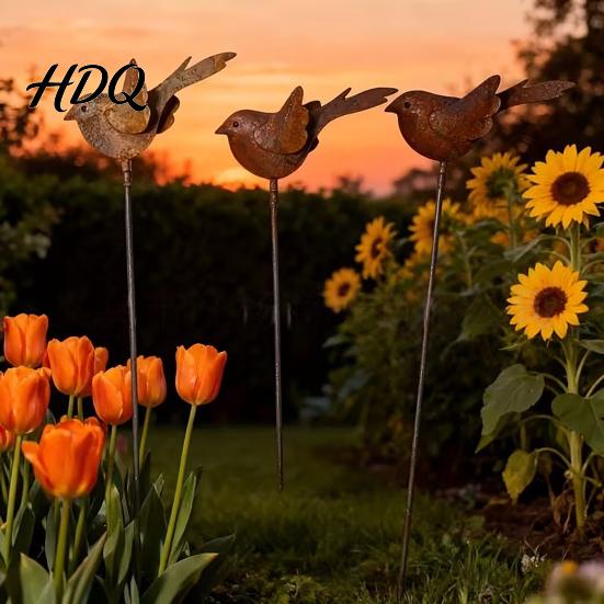 Decorative Outdoor Ornaments 3PCS Rusty Metal Bird Ground Stake Cute Birds Sculpture Animals Landscaping Decor Garden Stake for Yard Decor,