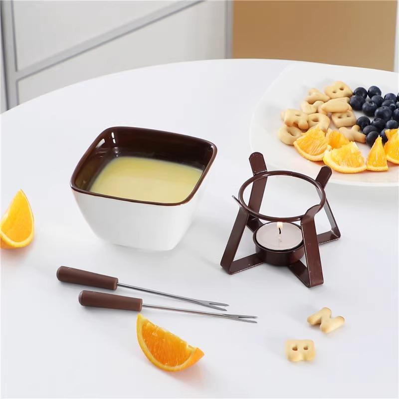 סיר פונדו קרמי יצירתי לשוקולד, גבינה וגלידה - מושלם להמסה ושמירה על חום