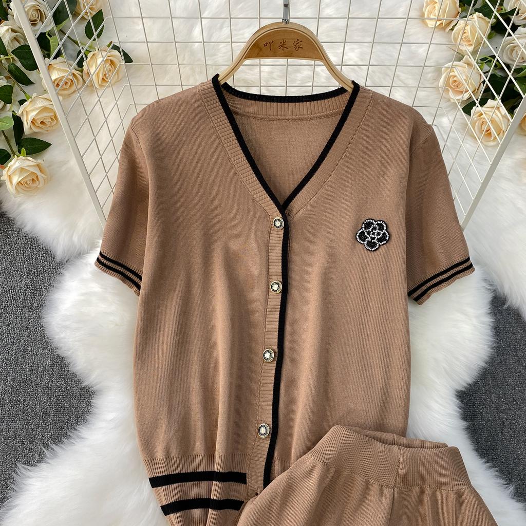 Summer Women Camellia Beading Knitted Sweater Tracksuit Short Sleeve V-neck Jacket Top and Ankle Length Pant Two Piece Set