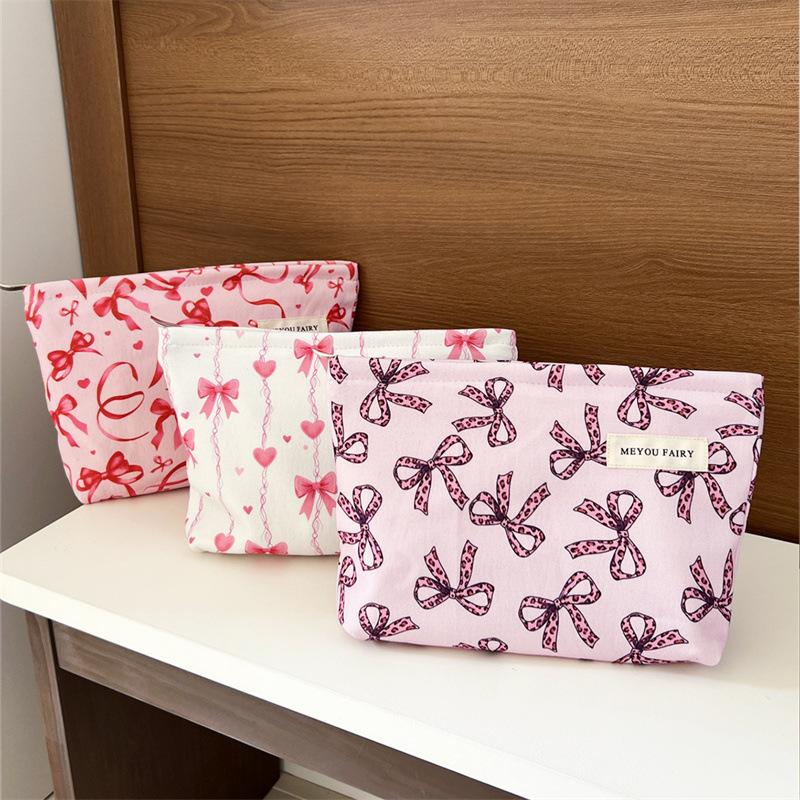 

New Ins Niche Contrasting Color Striped Cosmetic Bag Women Girl Travel Business Travel Skin Care Storage Toilet makeup Bag