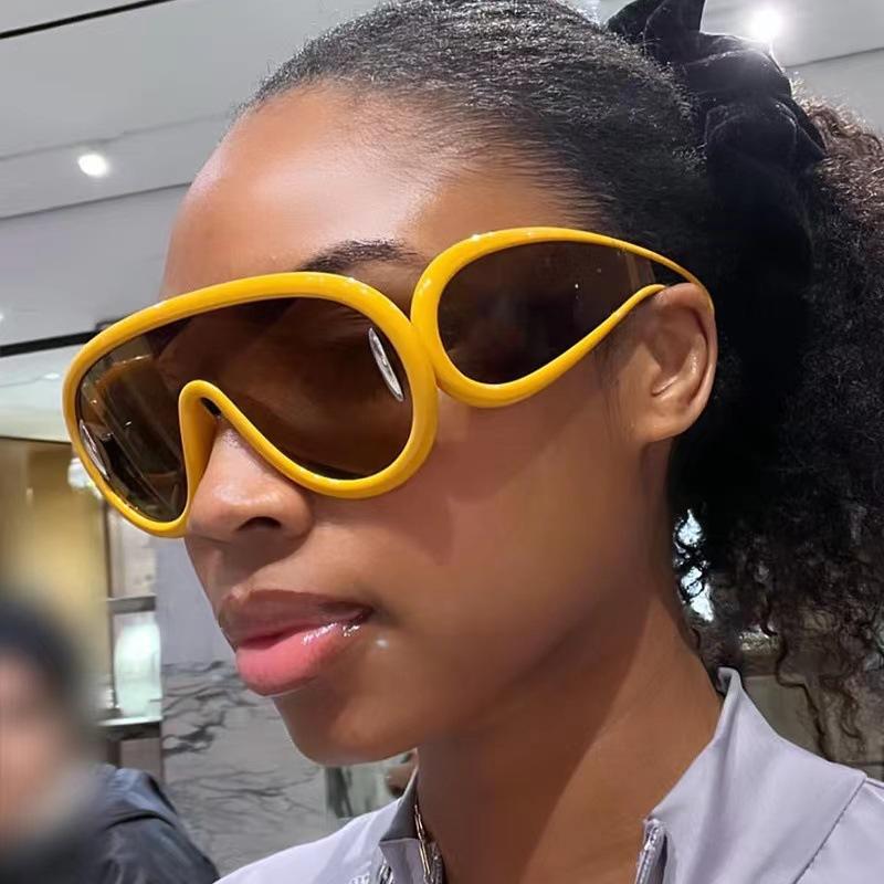 Y2K Oversized Luxury Brand Sunglasses Women Men Trend Punk Mirror Shades Vintage Sport Goggles