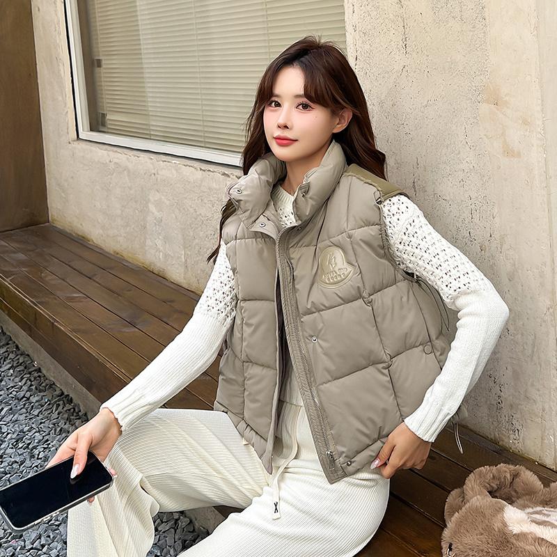 Женская осенне-зимняя однотонная утолщенная верхняя одежда с хлопковой подкладкой — фото 9