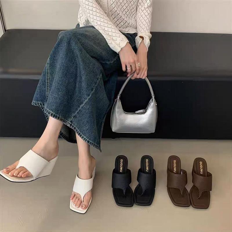 2025 Spring and Autumn New Style Slimming Slope Heel Korean Version Bare Toe Flip Flops Cool Slippers Sandals