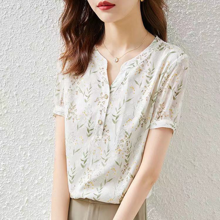 New Summer Style Light and Breathable Floral V-neck Short-sleeved Chiffon Shirt for Women To Look Slim and Versatile Top