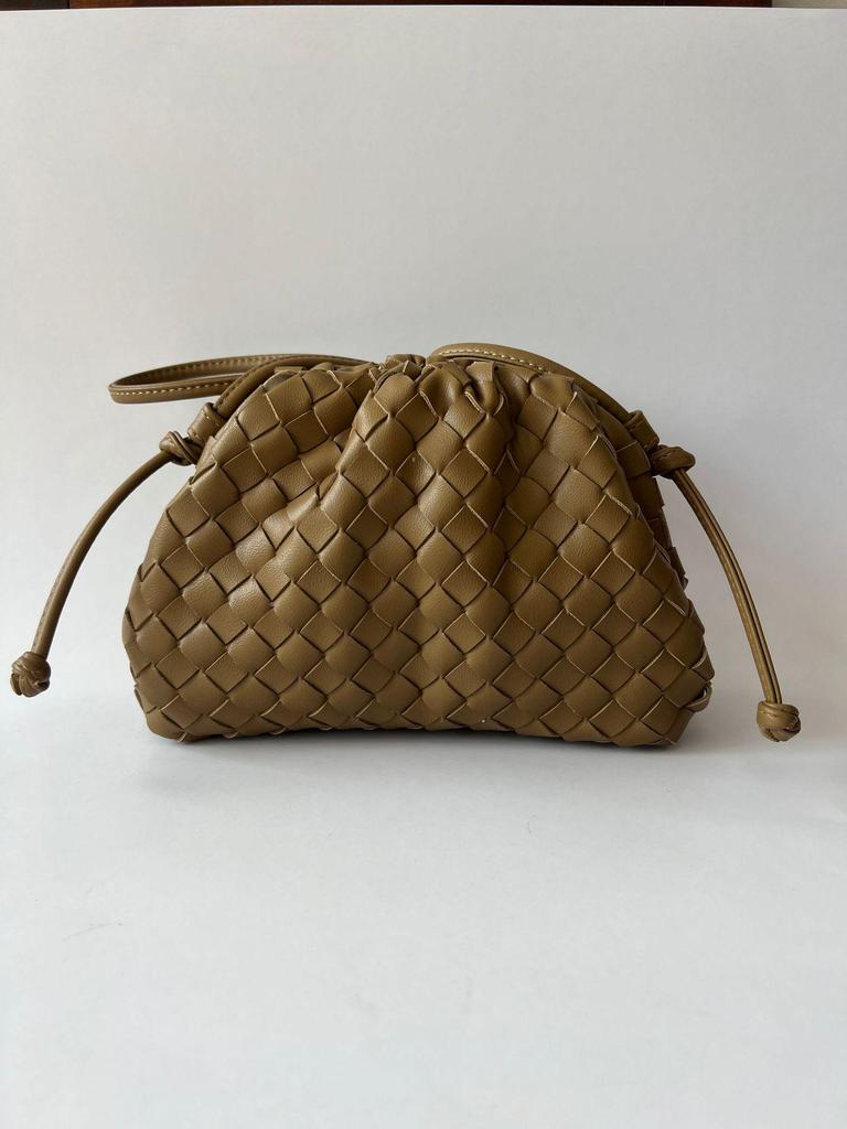 DIVANI 2026 Woven Cloud Bag - Trendy Handheld & Shoulder Messenger Bag