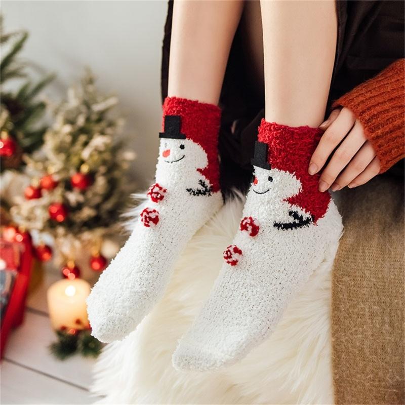 Festival Thickened Coral Velvets Floor Socks for Home Comfort Indoor Fuzzy Slipper Socks with Cartoon Christmas Pattern