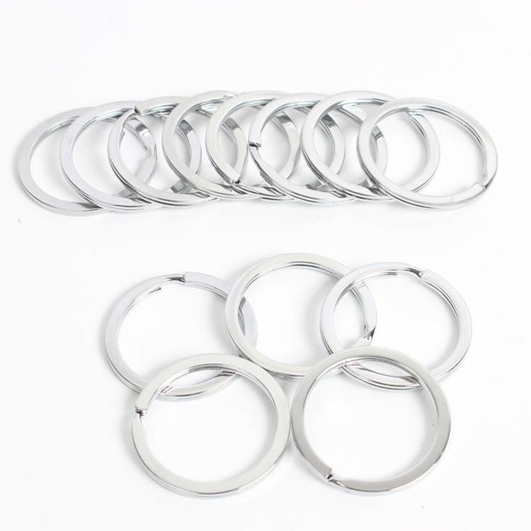 Durable Electroplated Metal Keychain with Coil Buckle for Bag Accessories Pendant