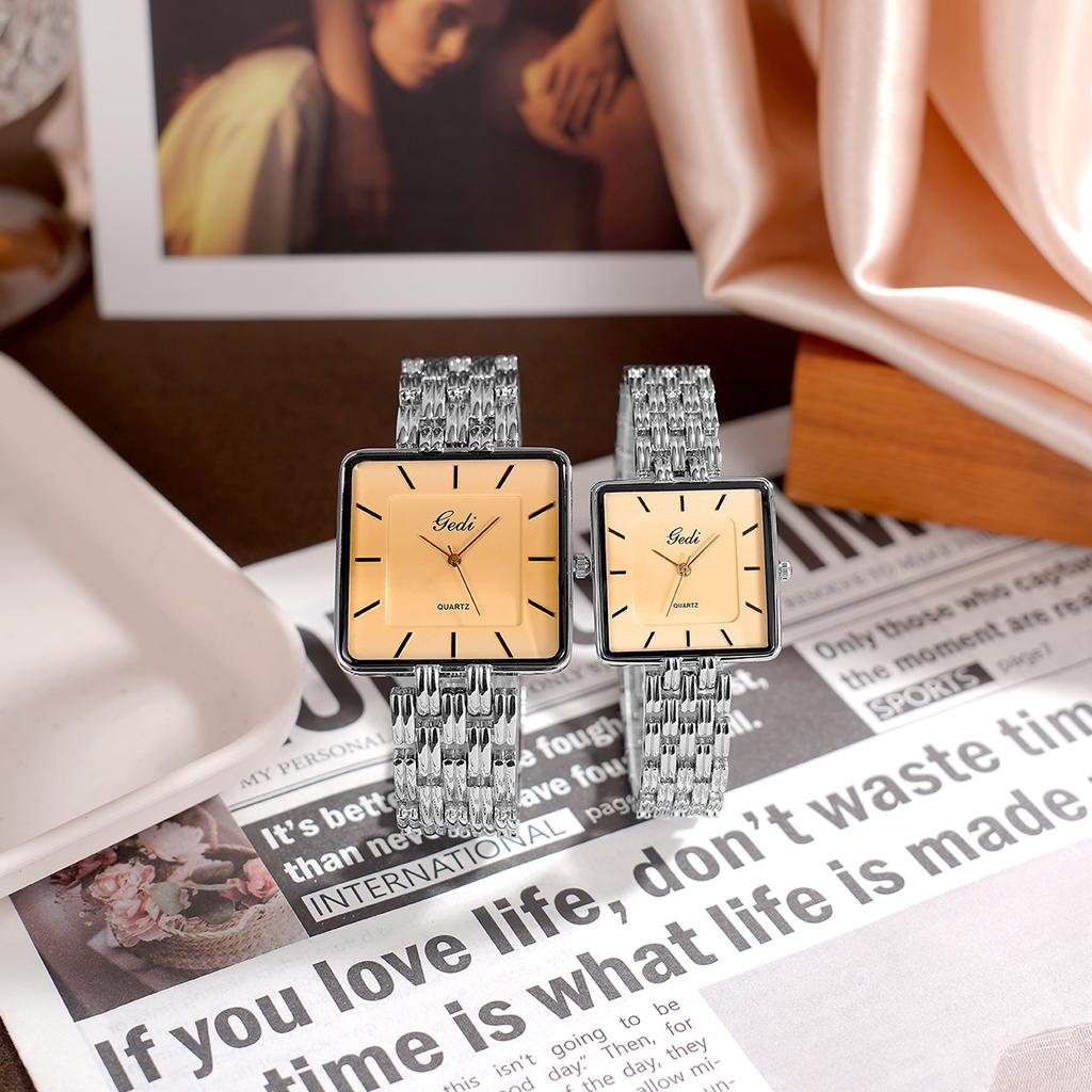 Montre Carrée Simple pour Couple Niche Haut de Gamme Ultra-Fine pour Femme Quartz Haute Valeur
