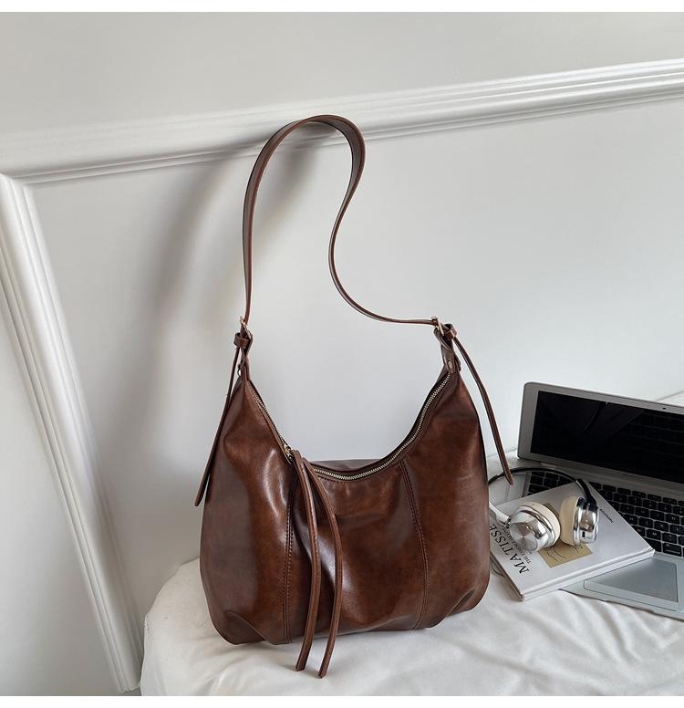 Large-capacity Bag, Crossbody Bag, Single-shoulder Bag, Fashionable and High-end Commuter Underarm Bag