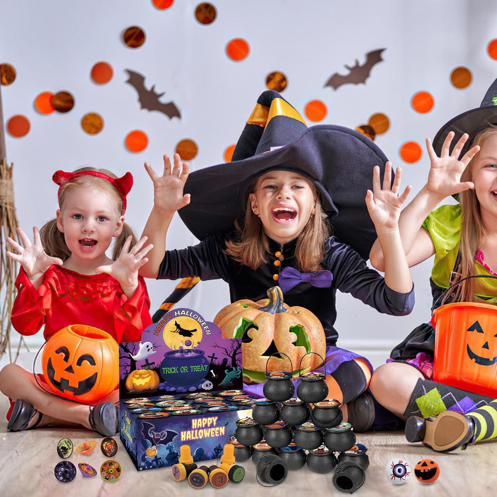 Halloween Favors Halloween Trick Or Treat Toys Bulk Collectible Reusable Interactive Game for Travel Entertainment School