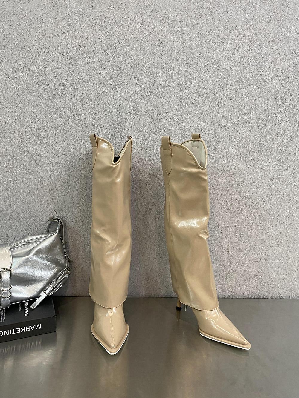 модные женские сапоги с острым носком до колена на шпильках на тонком каблуке бежевого — фото 8