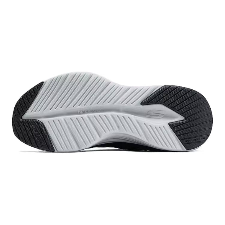 Skechers Boys Lightweight Breathable Durable Low-Top Running Shoes Kids Sneaker Black 404003L-BKRY