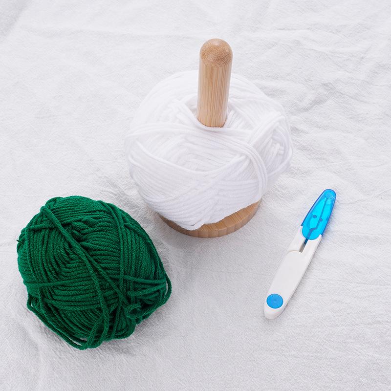 Wooden Yarn Holder Rack Vertical Rotating Weaving Tool Rack Storage Winding Roll Holder Dispenser for Crocheting