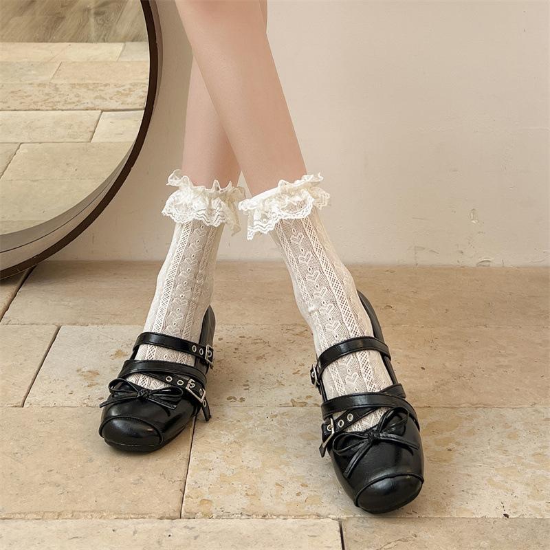 Red retro versatile round head inner height increase shallow mouth flat-soled single shoes women's summer 2025 new soft-soled Mary Jane shoes