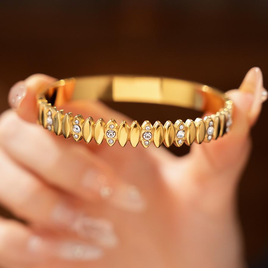 Gold Layered Zircon Buckle Stainless Steel Bracelet – Chic, Versatile Luxury Jewelry for Women