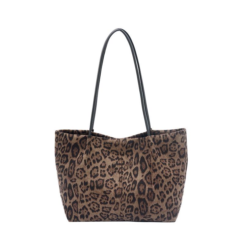 

Vintage leopard print fashion large capacity commuter shoulder tote bag suede suede spring new bag чёрный