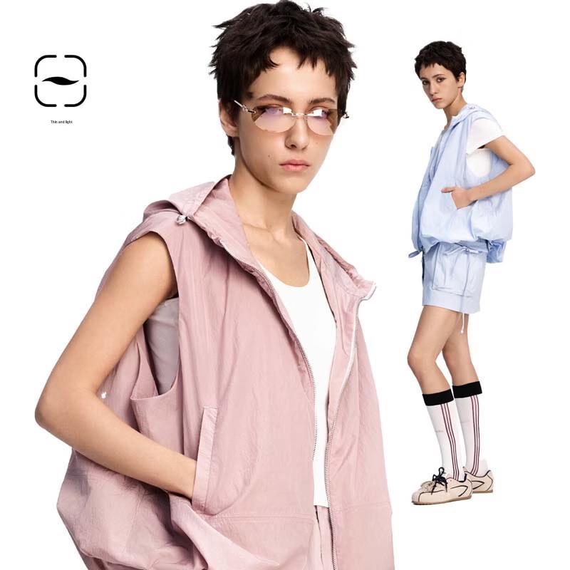 

BODIBYTE Flowing Light Hooded Vest for Women XL (170)