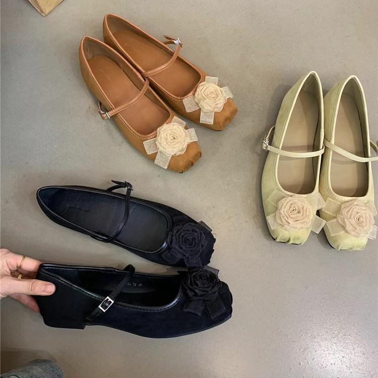 Flower Shoes Female Internet Celebrities New Elegant Mary Jane Shoes Women's 2025 New Foreign Super Soft Square Head Commuting Single Shoes
