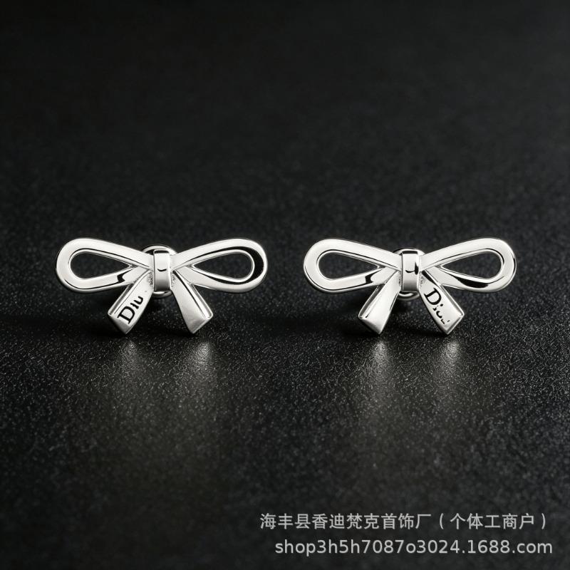 Hot-selling spring and summer new products, bow necklace, bracelet, stud earrings, women's fashion suit.