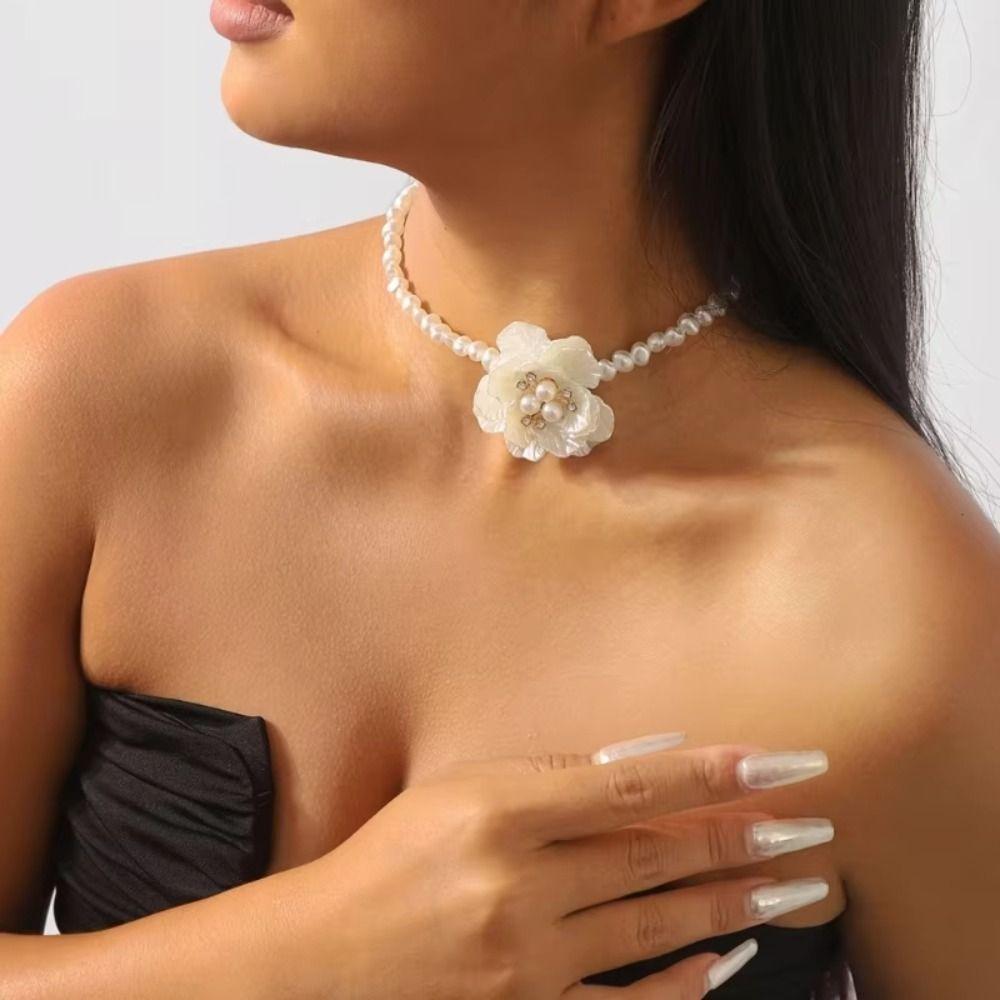 Romantic Camellia Flower Necklace Elegant French Retro Necklace  Gift Jewelry