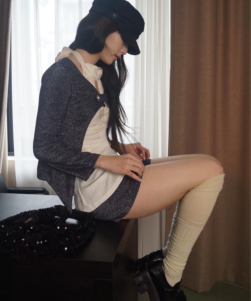 Myujeumyujieom Metallic Button Tab Shorts_Navy