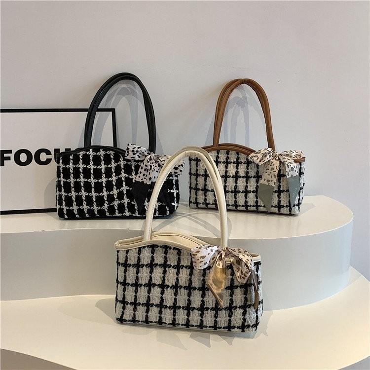 Stylish Korean Large Capacity Tote Bag For Women With Trendy Checkered Design For Spring Summer 2024