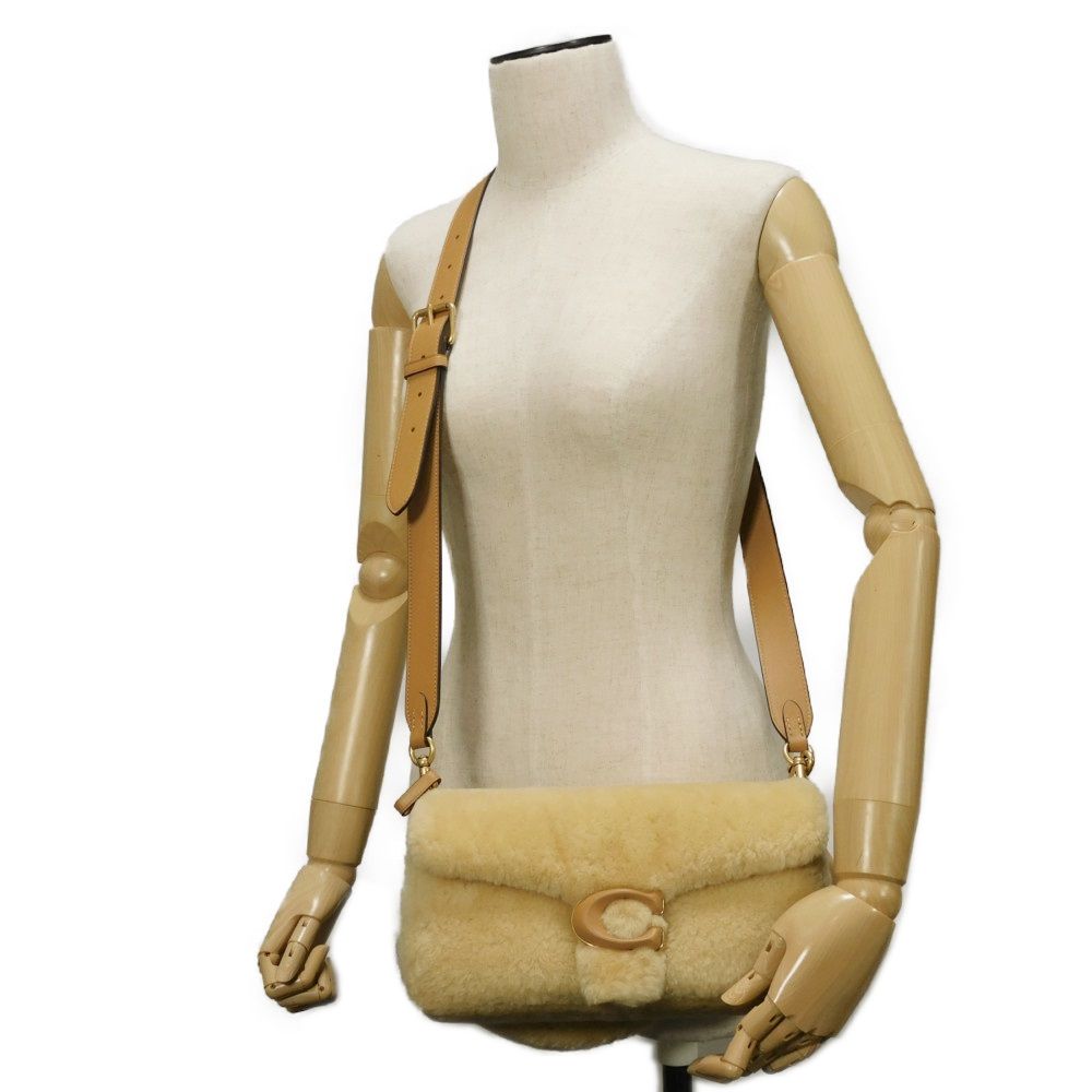 Used 9726 Tabby Pillow, Size 26, CC445, 7921, C Logo, Smooth Calfskin, Beige, 2-Way, Excellent Condition, C Mark