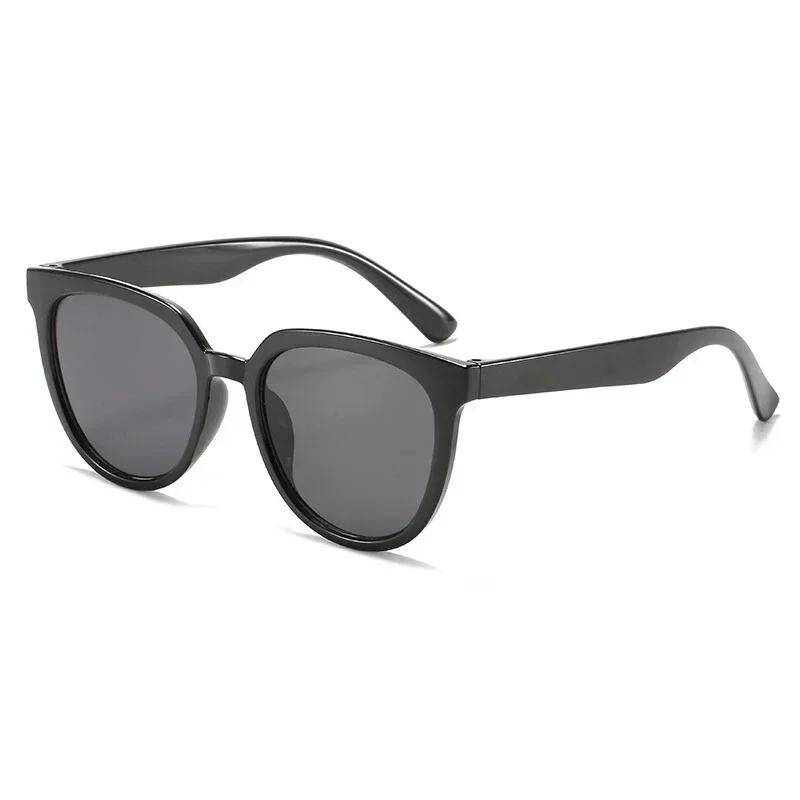 

Latest Big Square Frames Sunglasses UV400 Summer Stylish Retro Ladies Sun Eyeglasses Outdoor Travel Beach Sun Shade Eyewear As shown