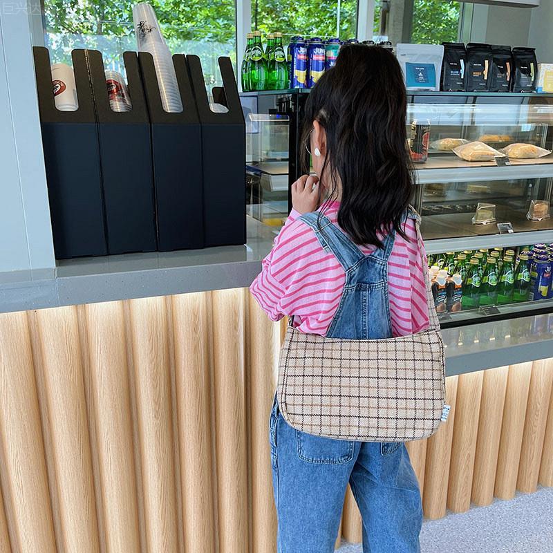 Trendy Korean Inspired Winter Plaid Children's Shoulder Bag Waterproof Lightweight Features